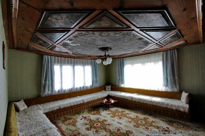 Bujtina Zhaveli Panzió Gjakova Kültér fotó